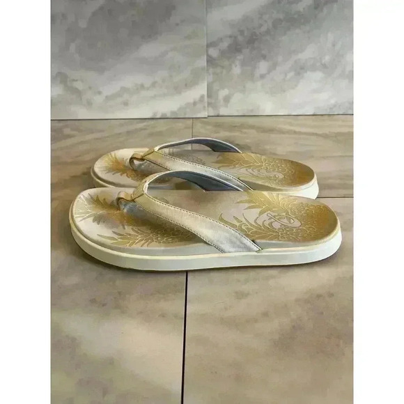 Olukai Women's NU'A PI'O White Floral Flip Flops Slides Sandals SIZE 10 - Picture 3 of 7